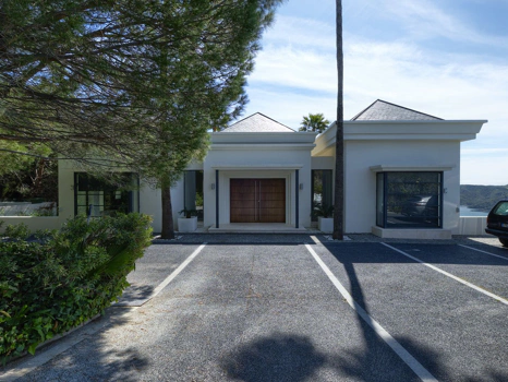 Villa for sale in Istan