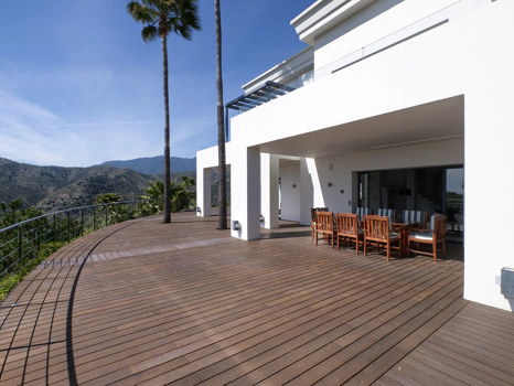 Villa for sale in Istan