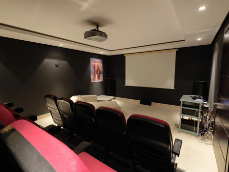 Villa for sale in Istan