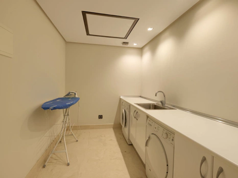 Villa for sale in Istan