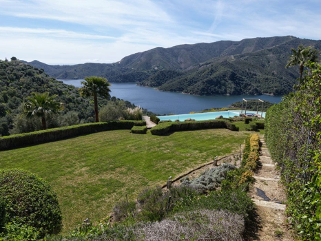 Villa for sale in Istan
