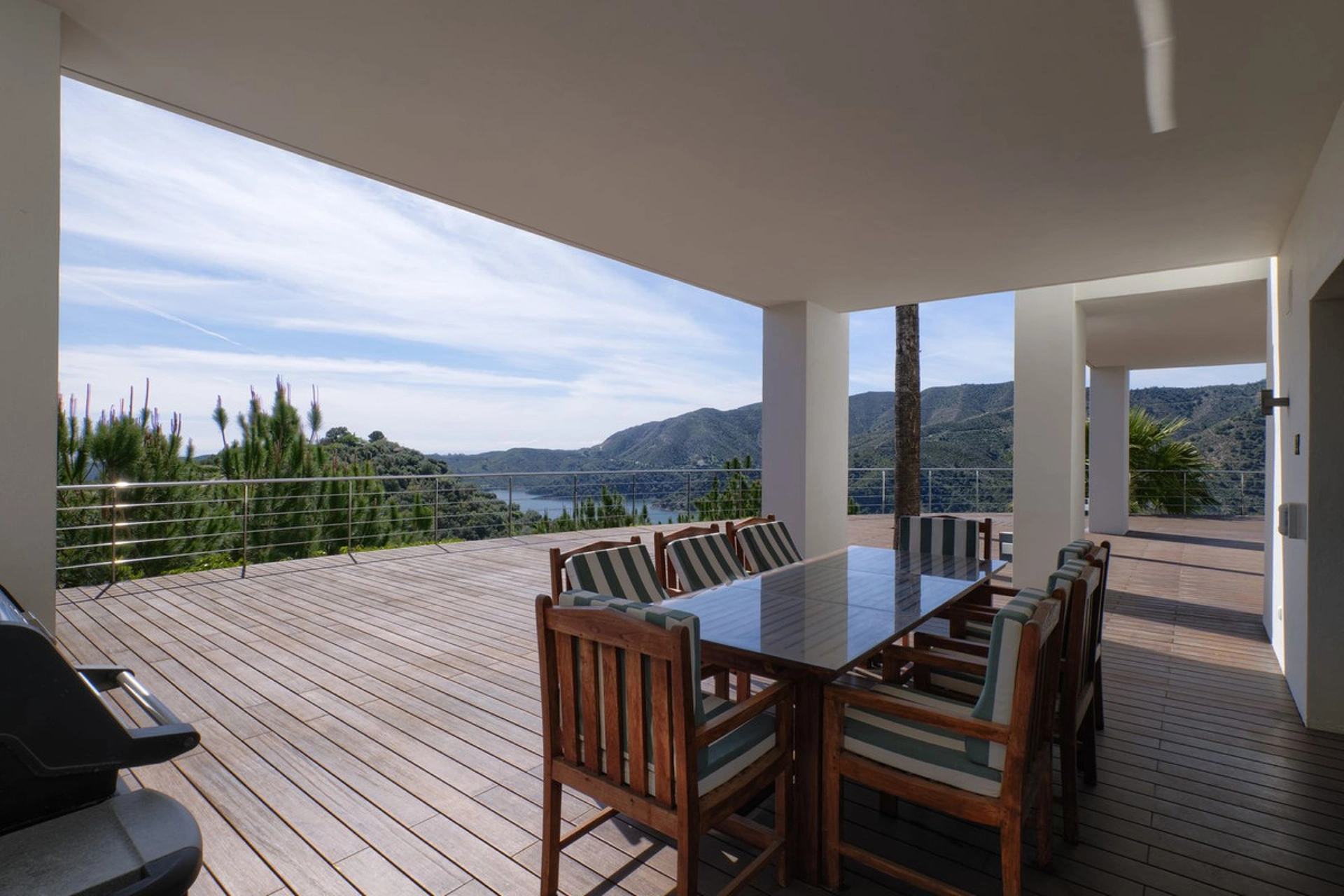 Villa for sale in Istan