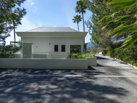 Villa for sale in Istan