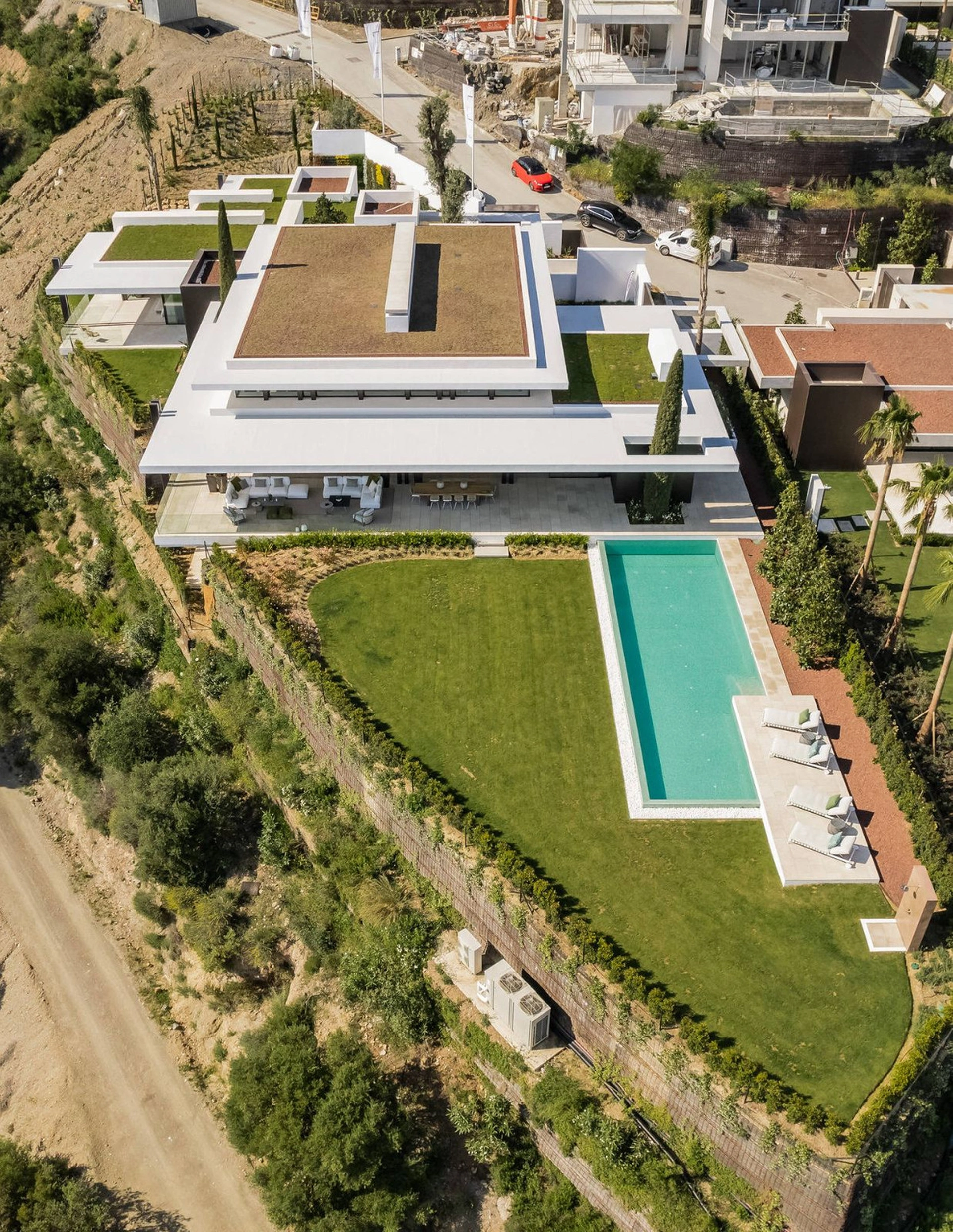Villa for sale in Benahavis