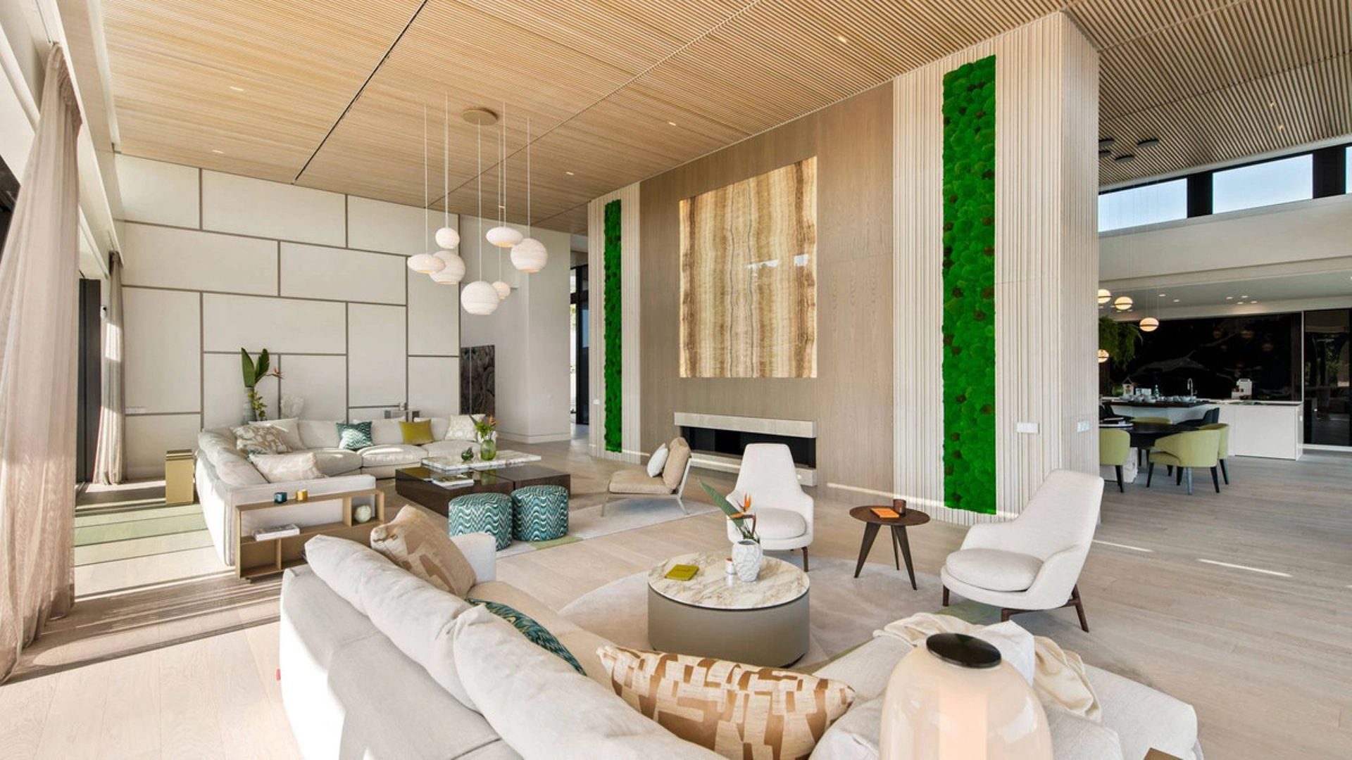 Villa for sale in Benahavis