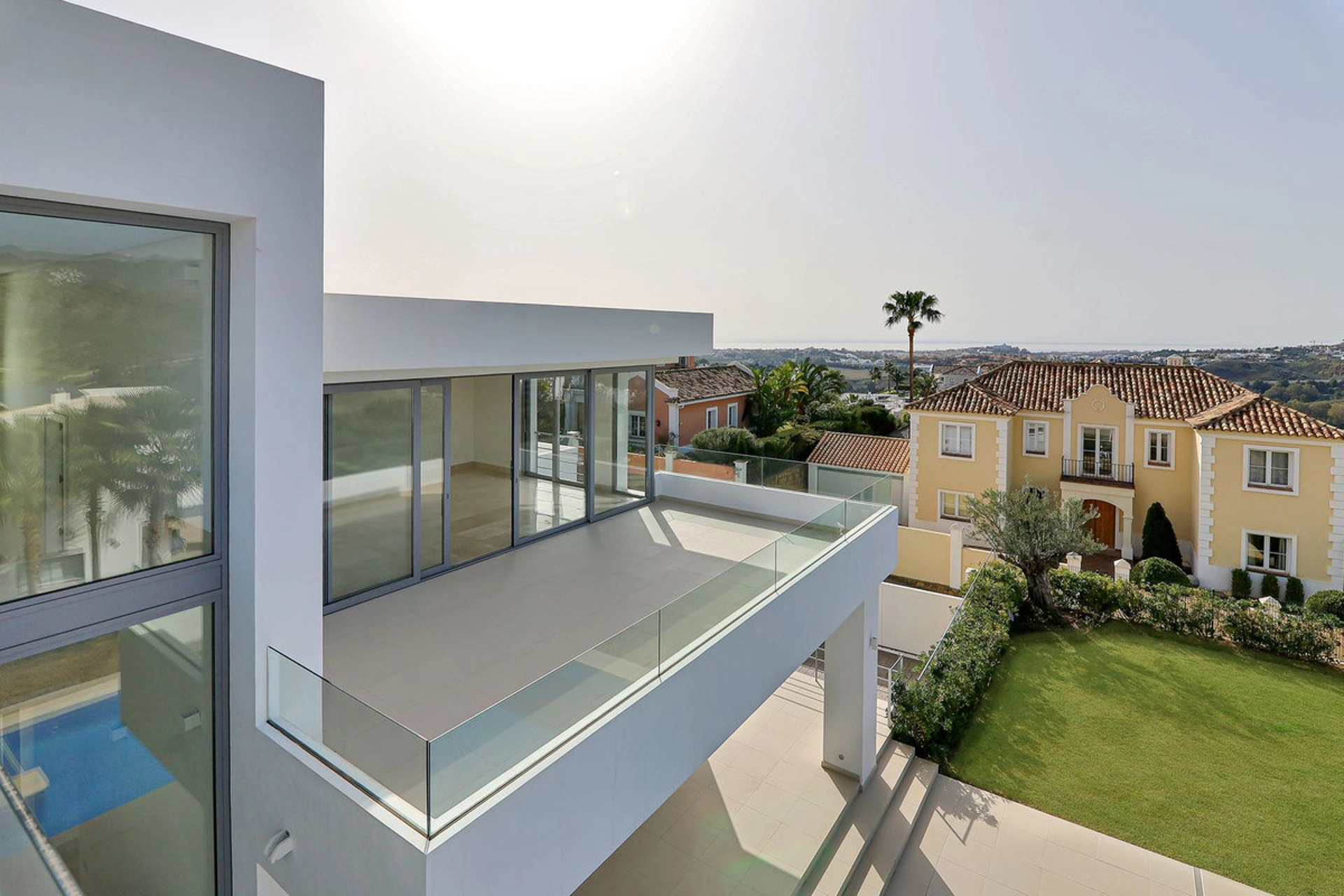 Villa for sale in Benahavis