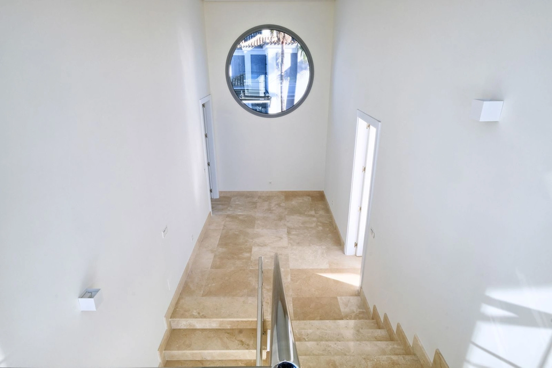Villa for sale in Benahavis