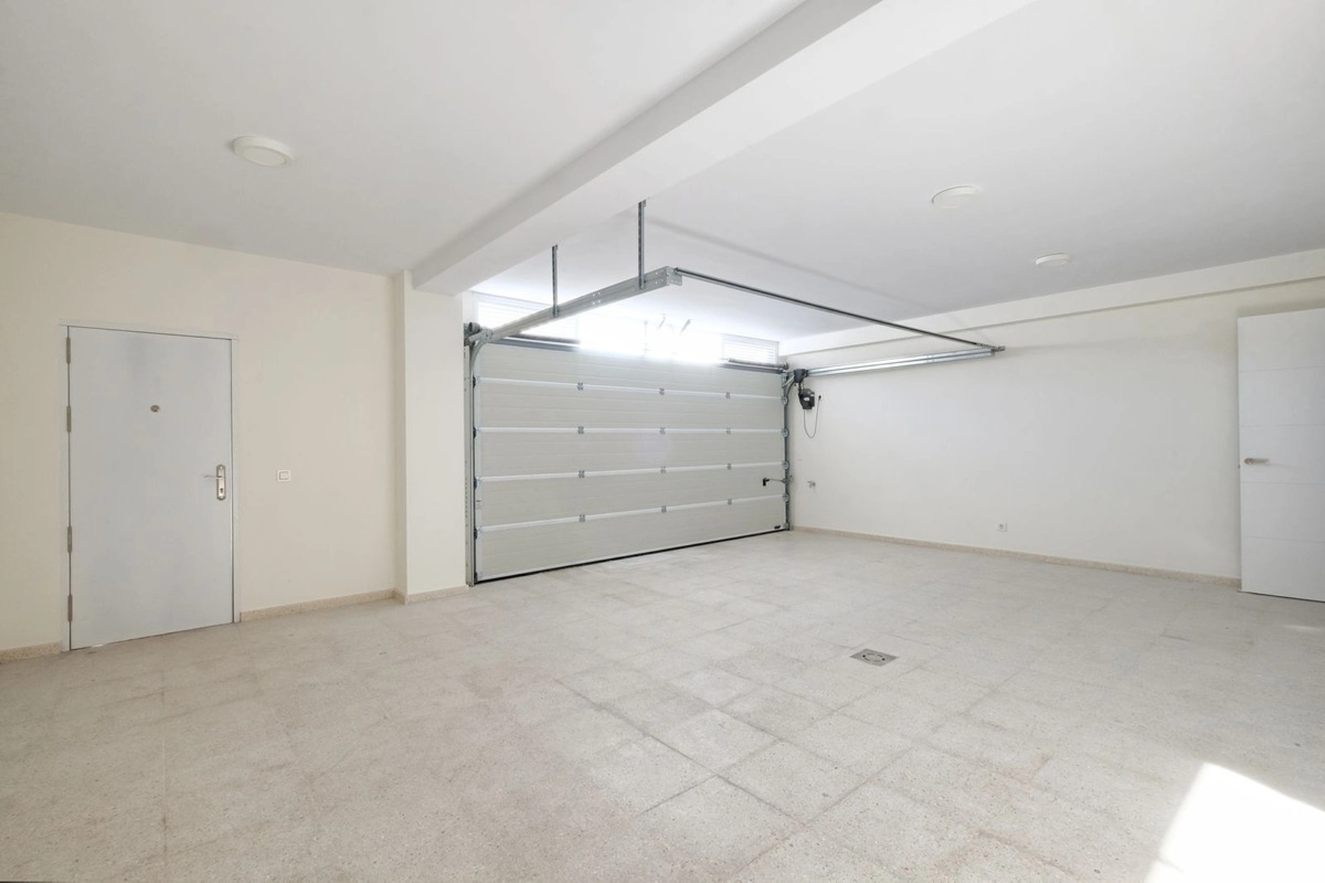 Villa for sale in Benahavis