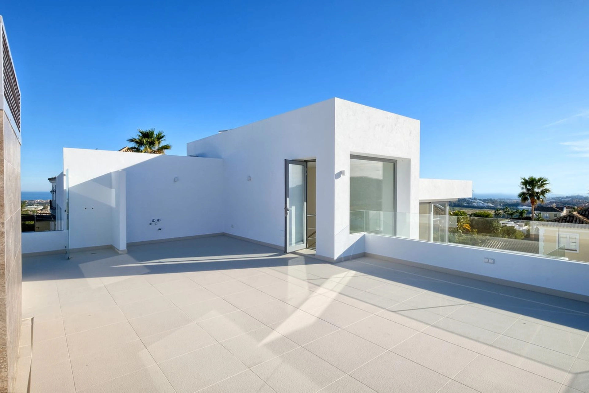 Villa for sale in Benahavis