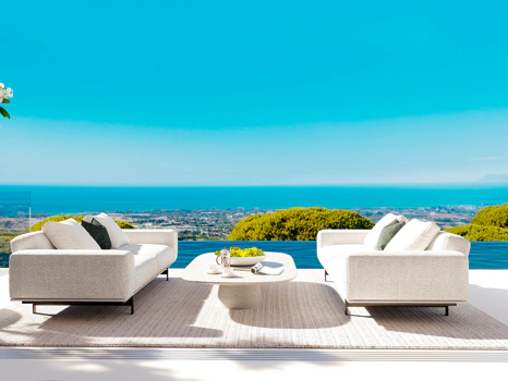 Villa for sale in Benahavis