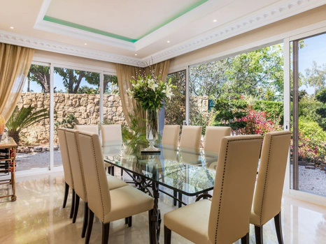 Villa en venta en Benahavis