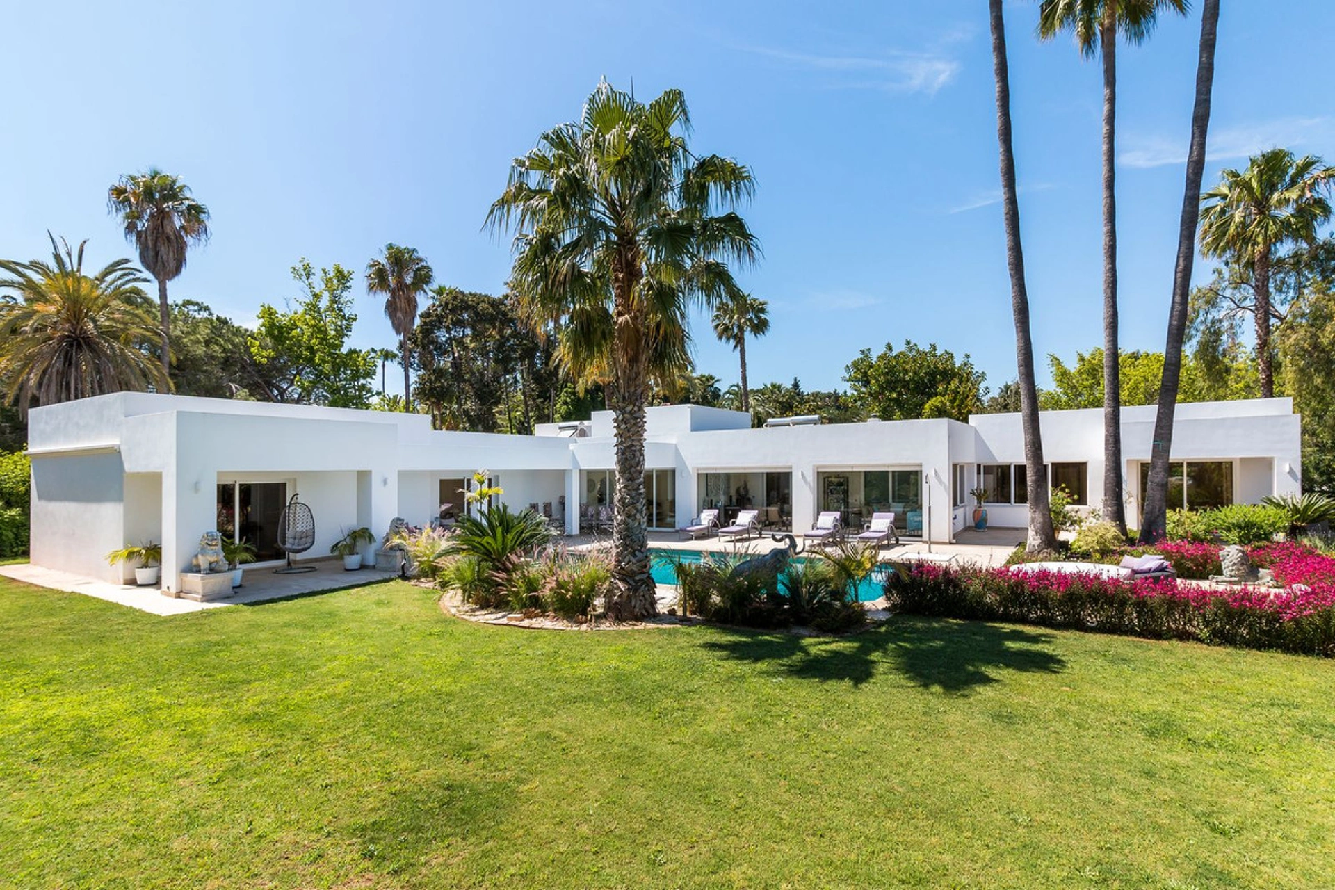 Villa en venta en Benahavis