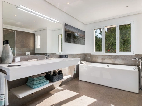 Villa en venta en Benahavis