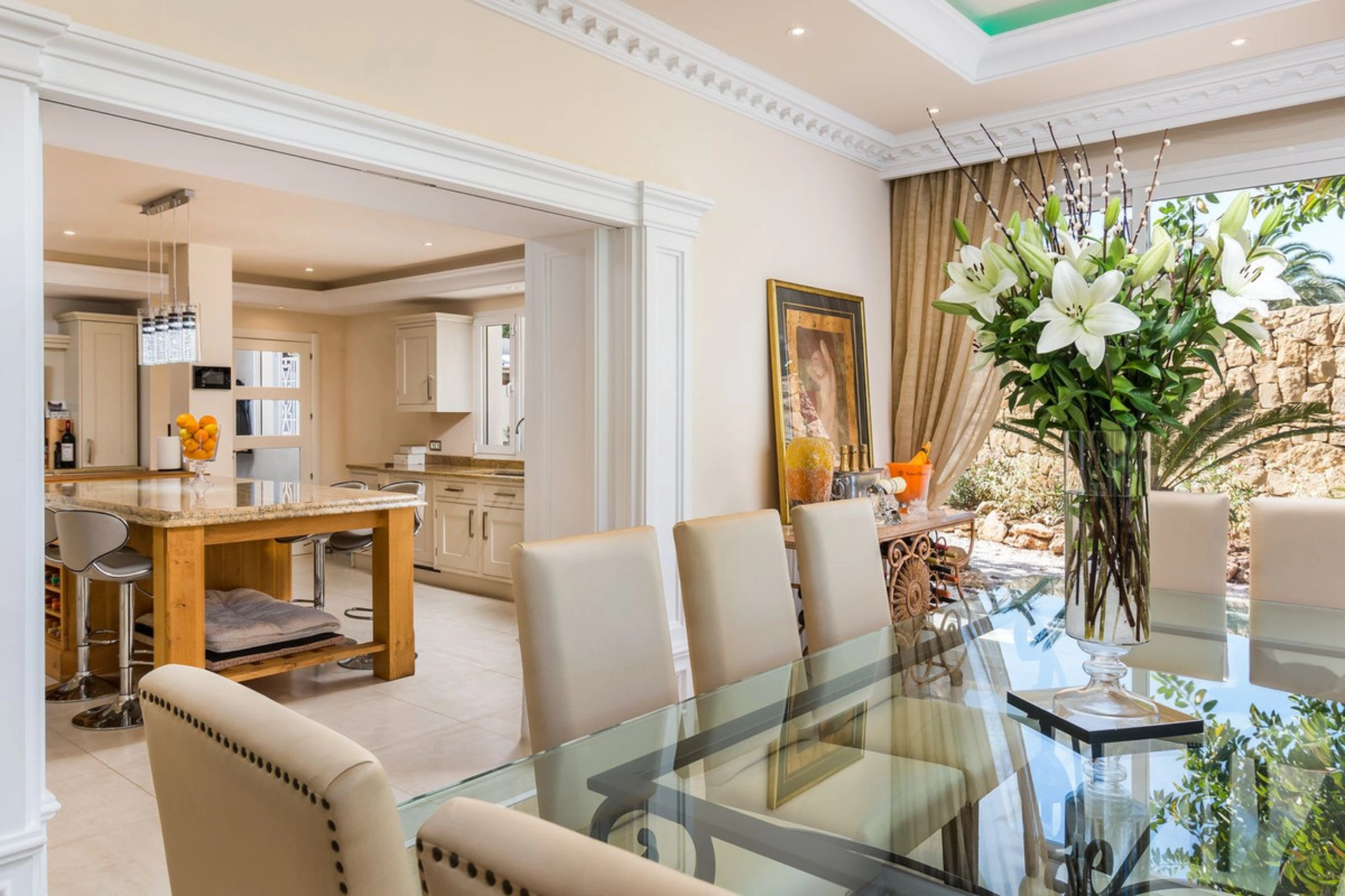 Villa en venta en Benahavis