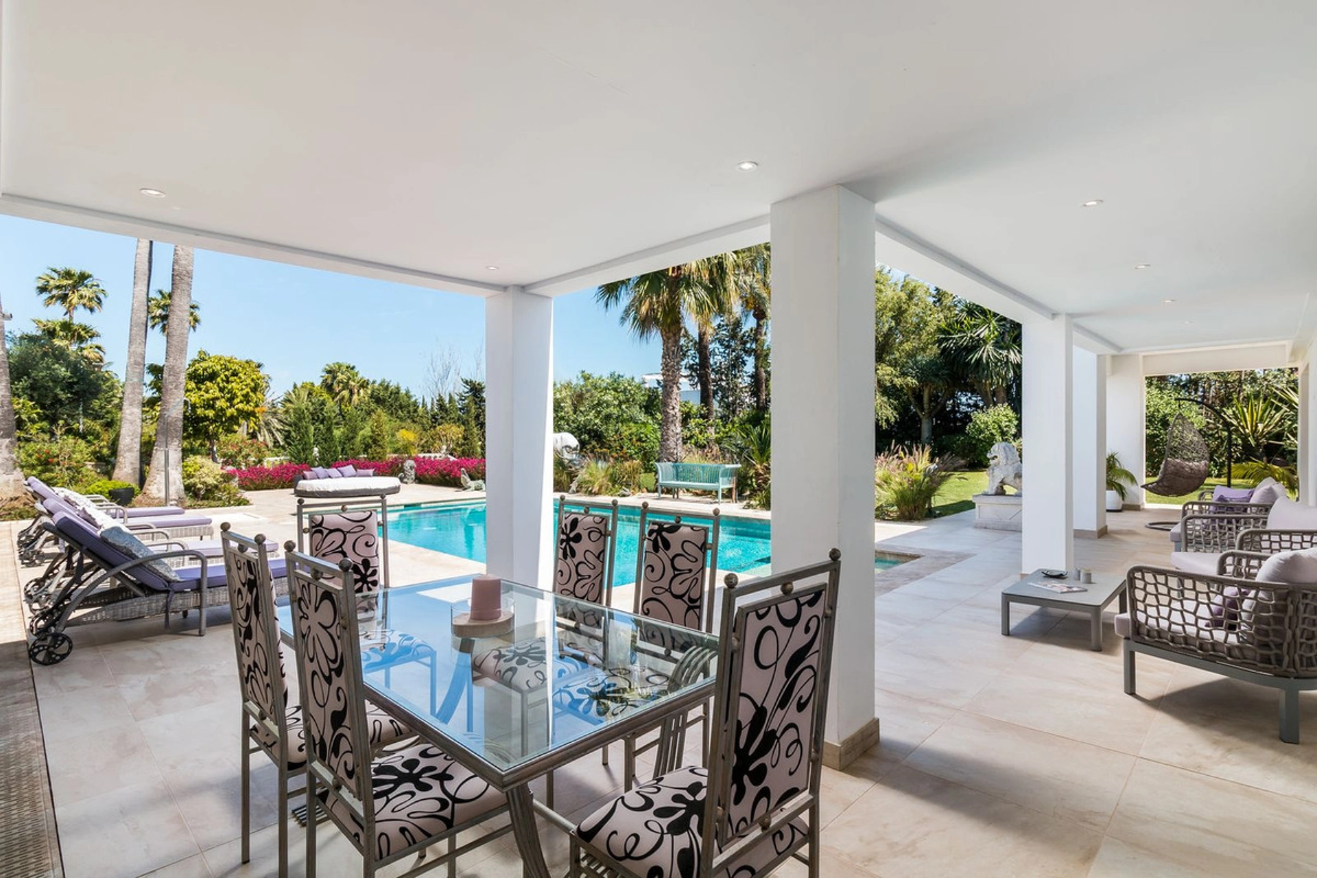 Villa en venta en Benahavis