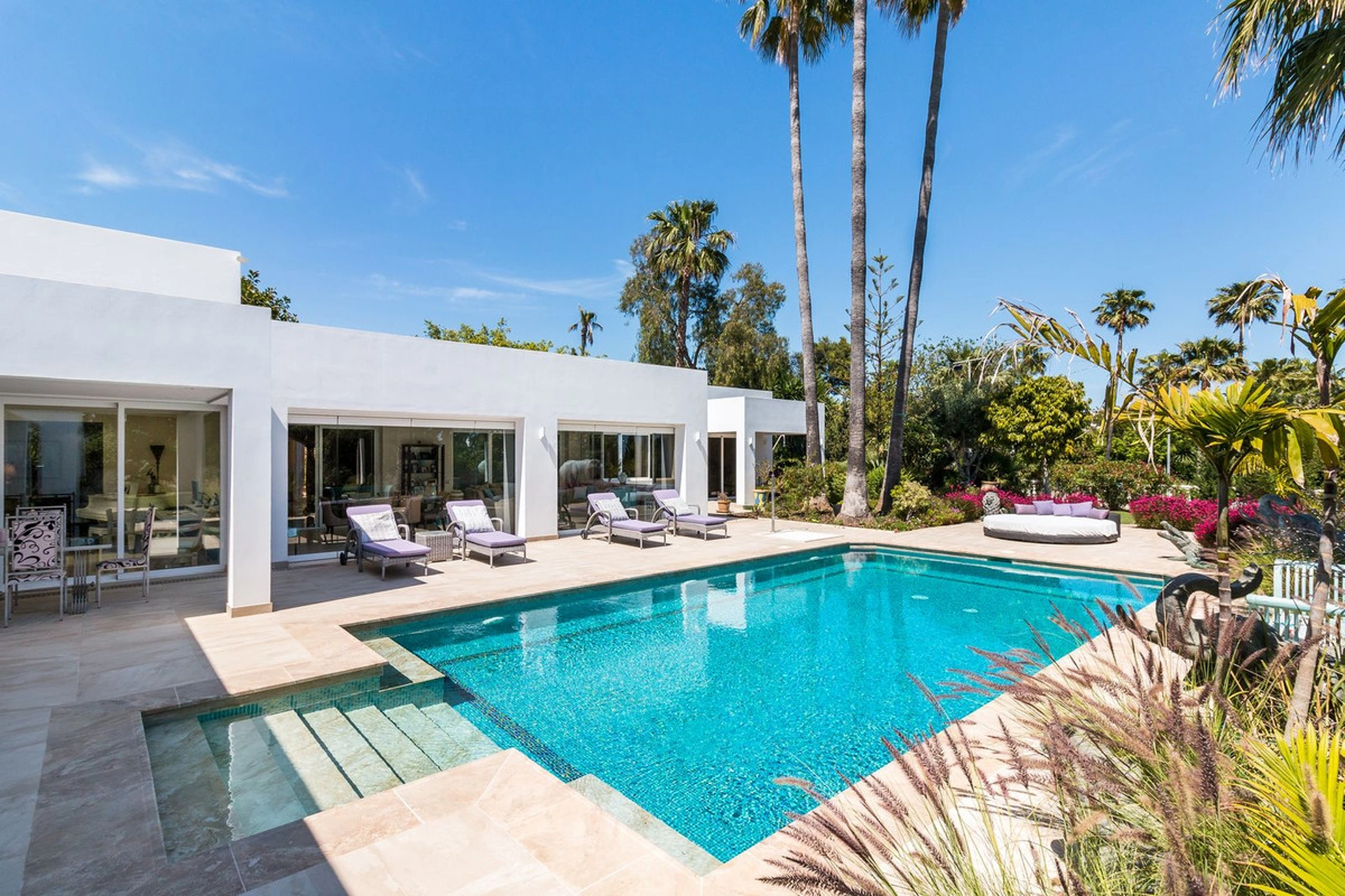 Villa en venta en Benahavis