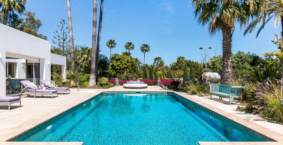 Villa for sale in Benahavis