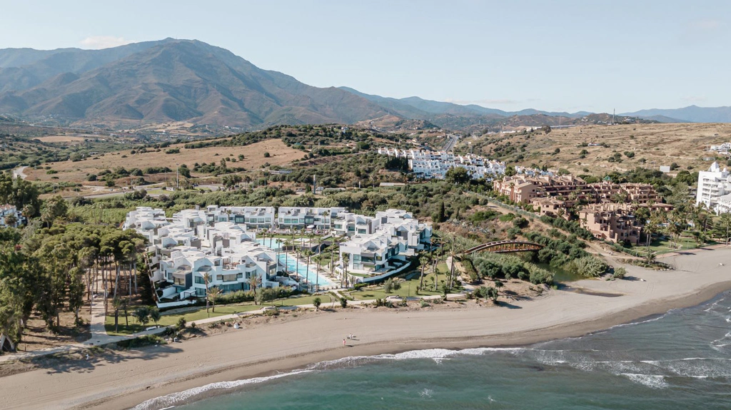 Town House for sale in Estepona