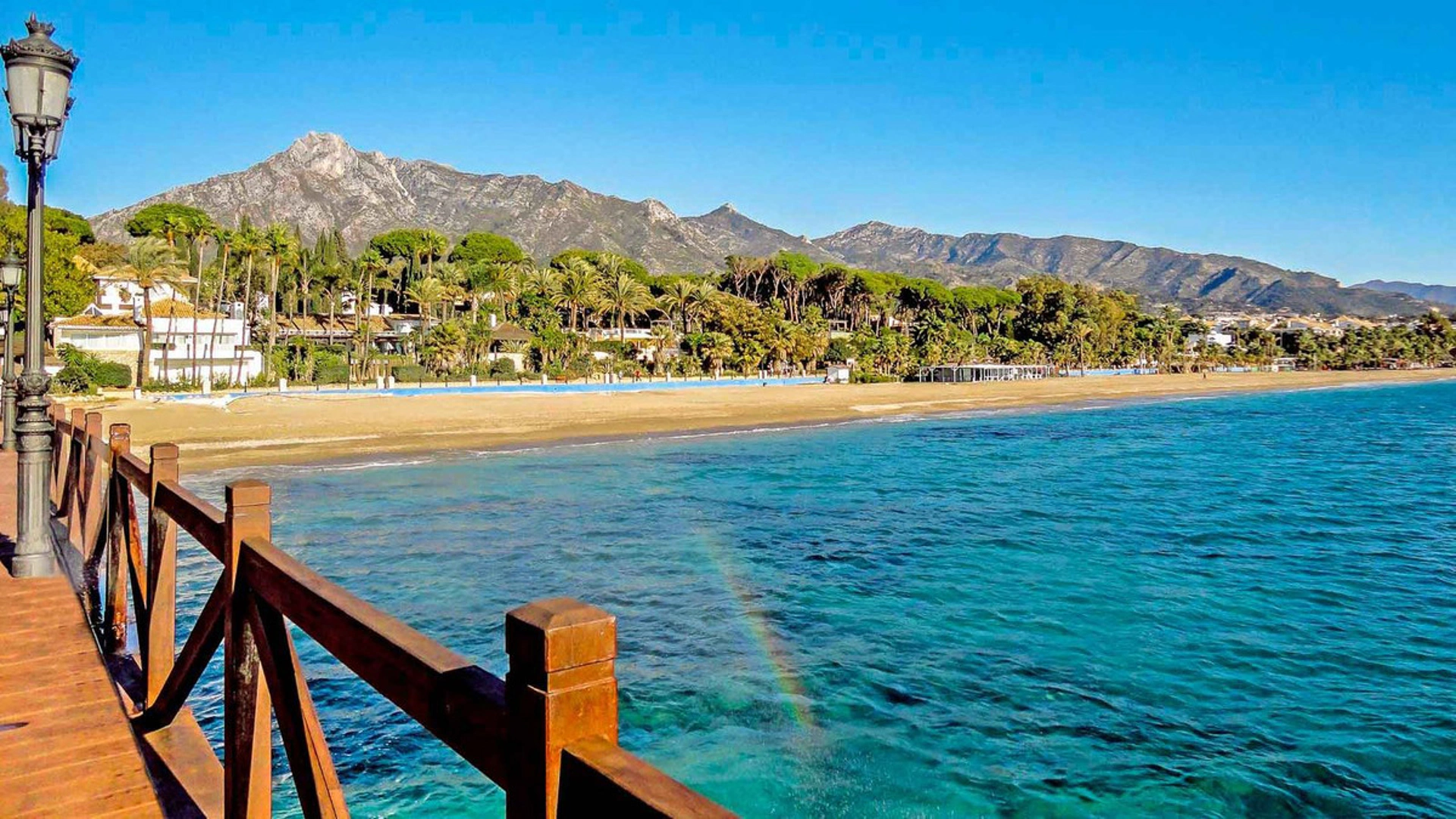 Apartment for sale in Estepona