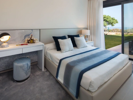 Villa for sale in Estepona