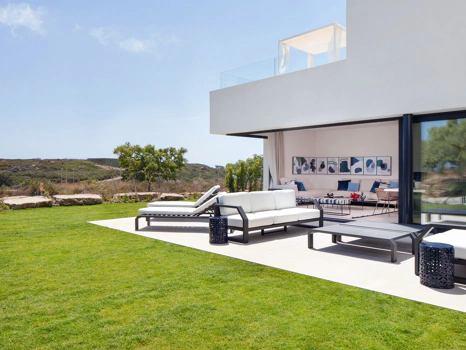 Villa for sale in Estepona