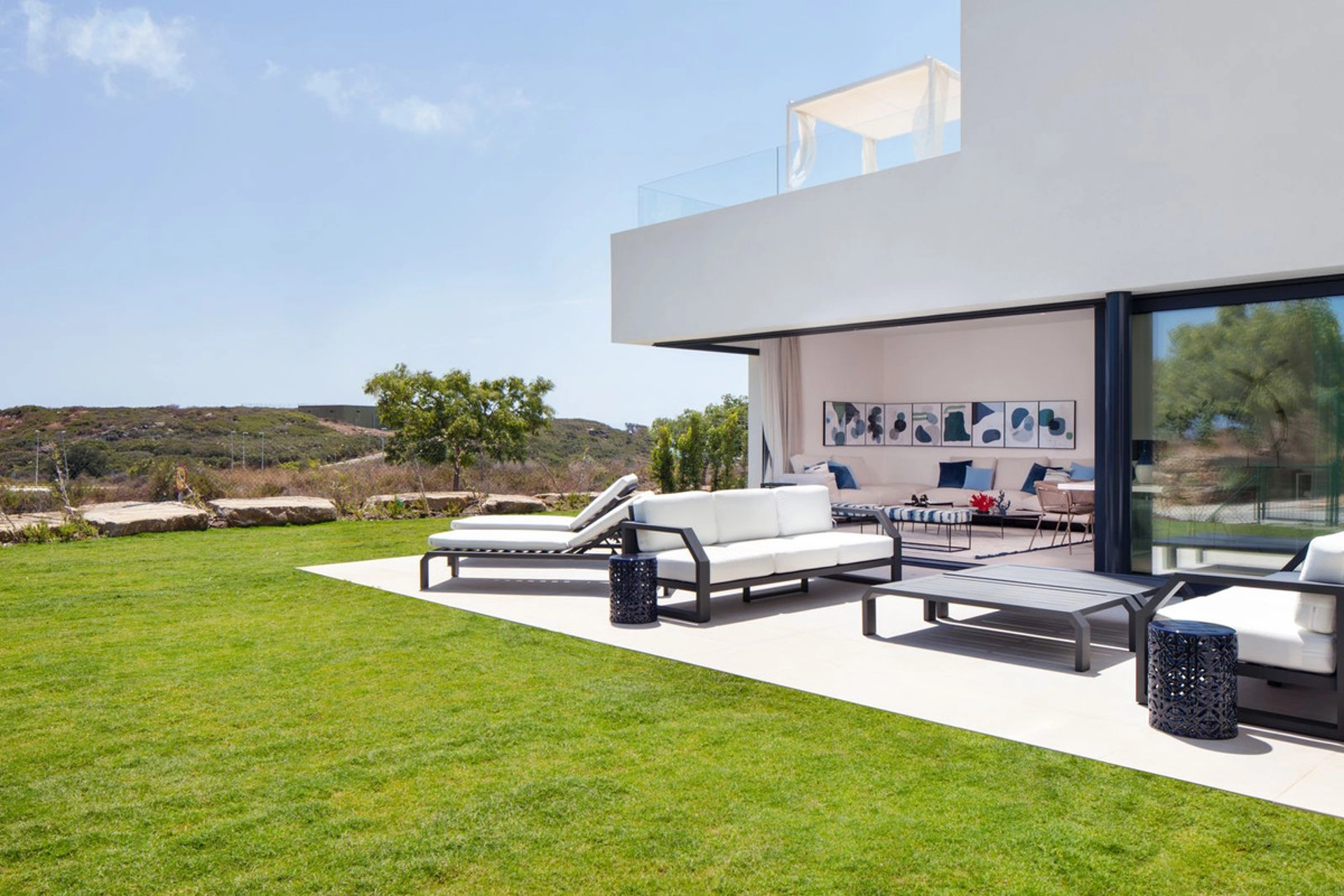 Villa for sale in Estepona