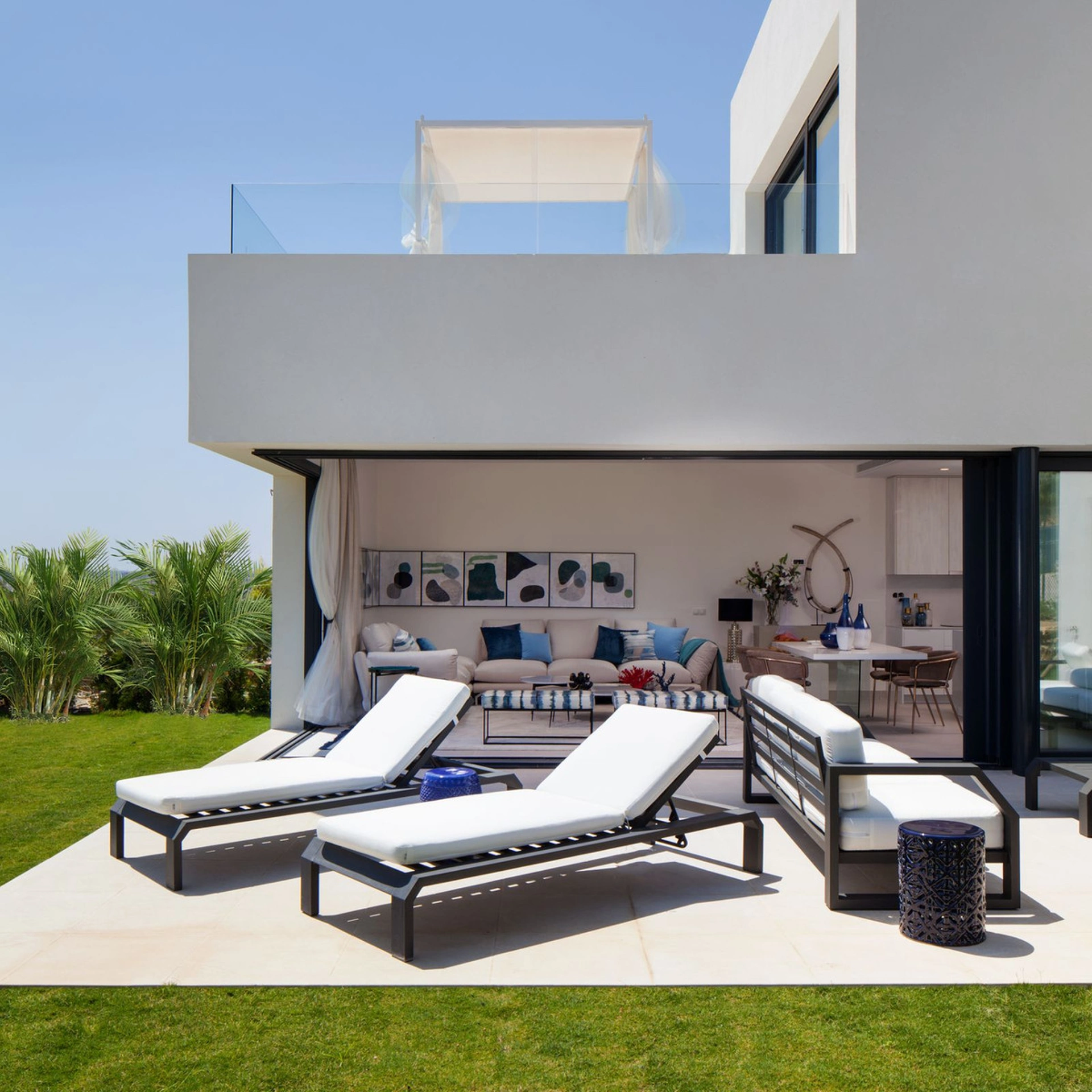 Villa for sale in Estepona