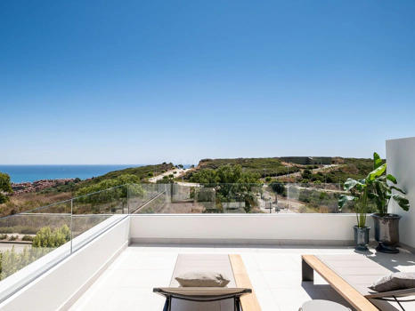 Villa for sale in Estepona