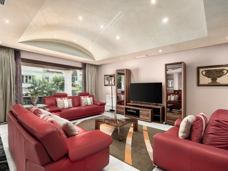 Villa for sale in Marbella