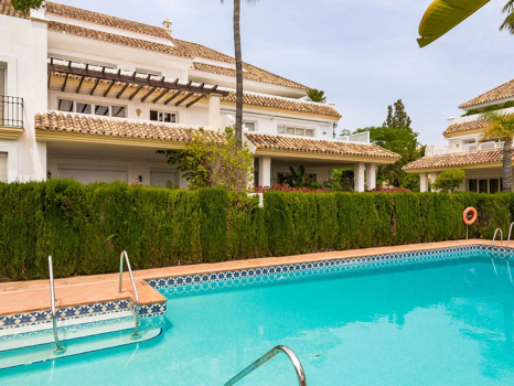 Apartment for sale in Marbella Golden Mile