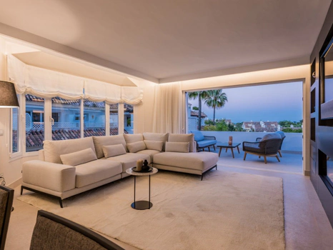 Apartment for sale in Marbella Golden Mile