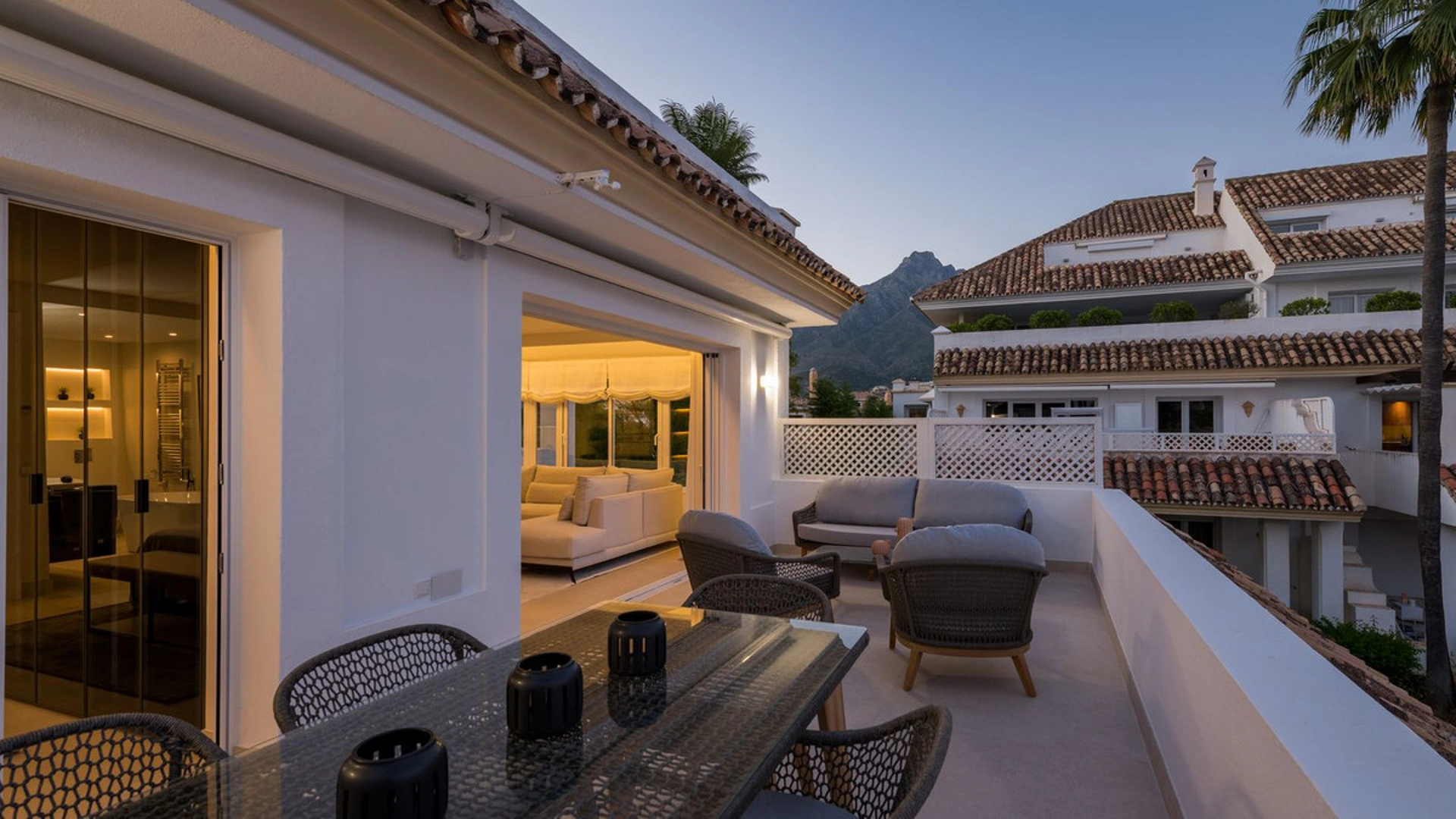 Apartment for sale in Marbella Golden Mile