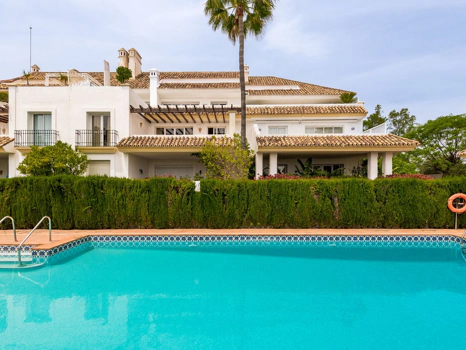 Apartment for sale in Marbella Golden Mile
