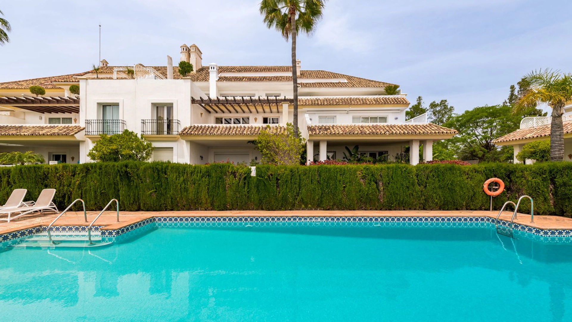 Apartment for sale in Marbella Golden Mile
