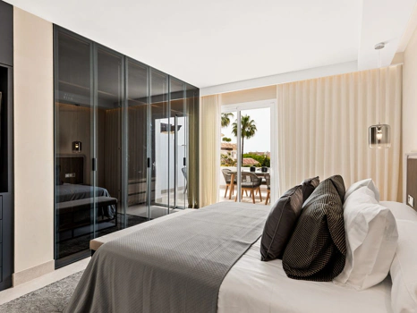 Apartment for sale in Marbella Golden Mile