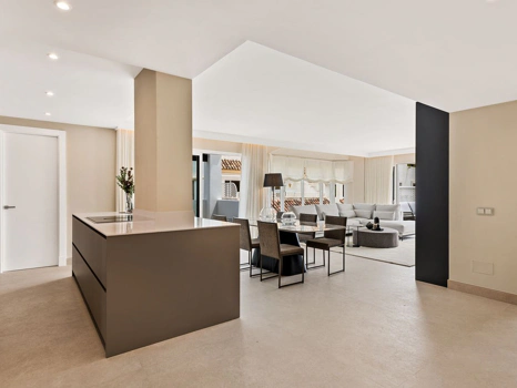 Apartment for sale in Marbella Golden Mile