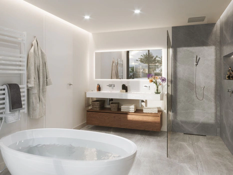 Apartment for sale in New Golden Mile, Estepona East