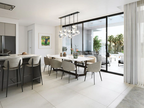 Apartment for sale in New Golden Mile, Estepona East