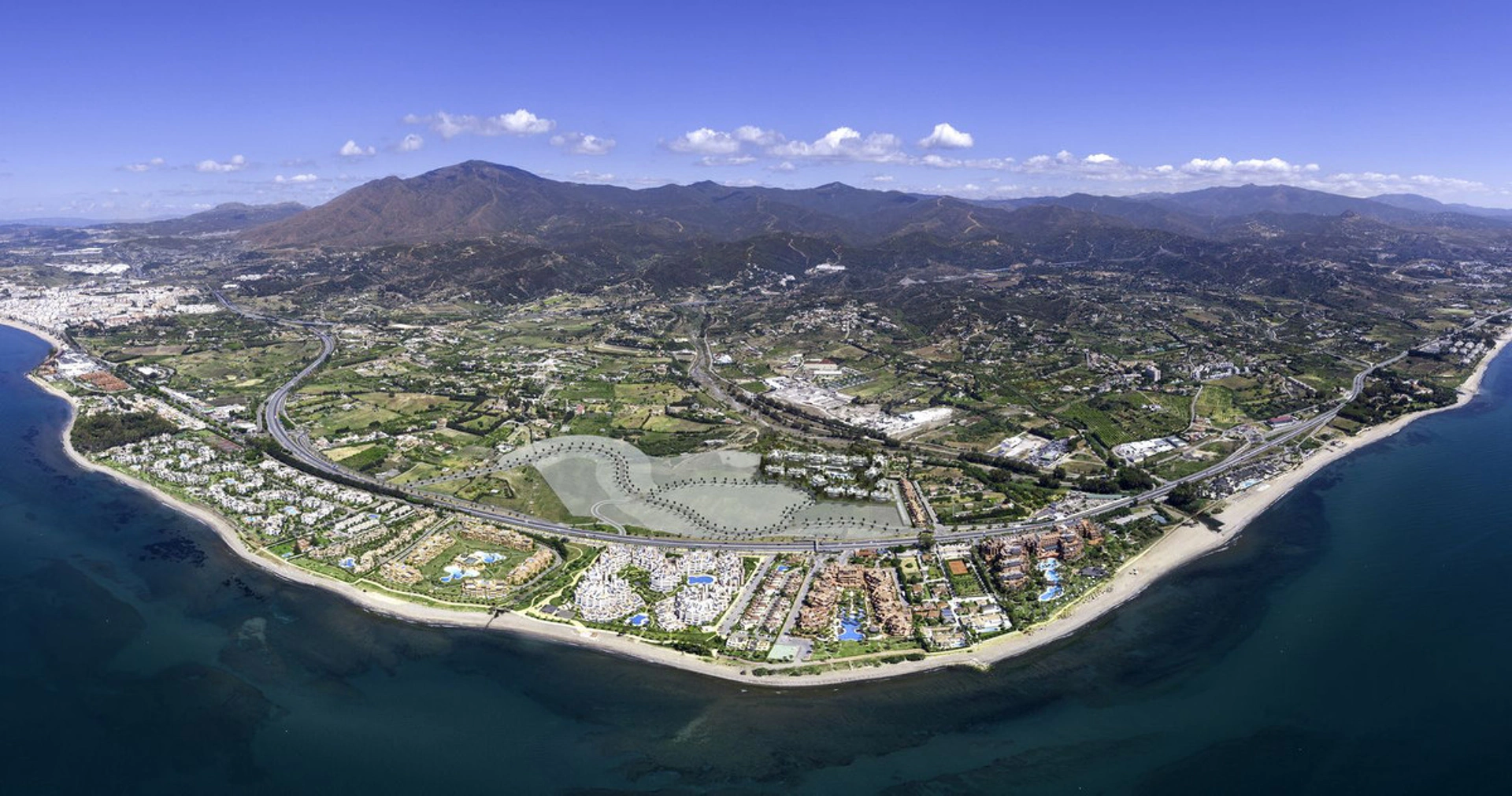 Apartment for sale in New Golden Mile, Estepona East
