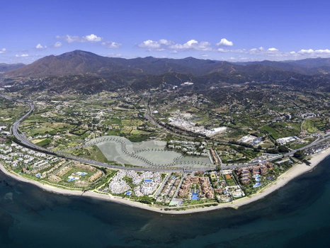 Apartment for sale in New Golden Mile, Estepona East