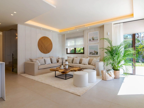 Ground Floor Apartment for sale in New Golden Mile, Estepona East