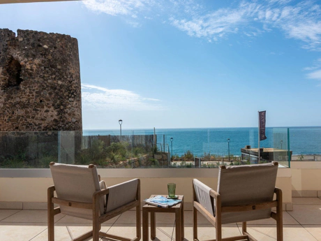 Ground Floor Apartment for sale in New Golden Mile, Estepona East