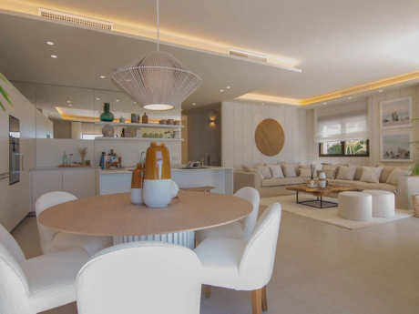 Ground Floor Apartment for sale in New Golden Mile, Estepona East