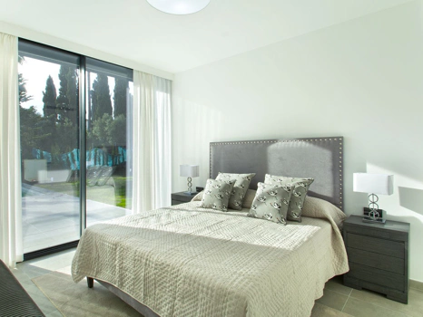 Villa for sale in Estepona