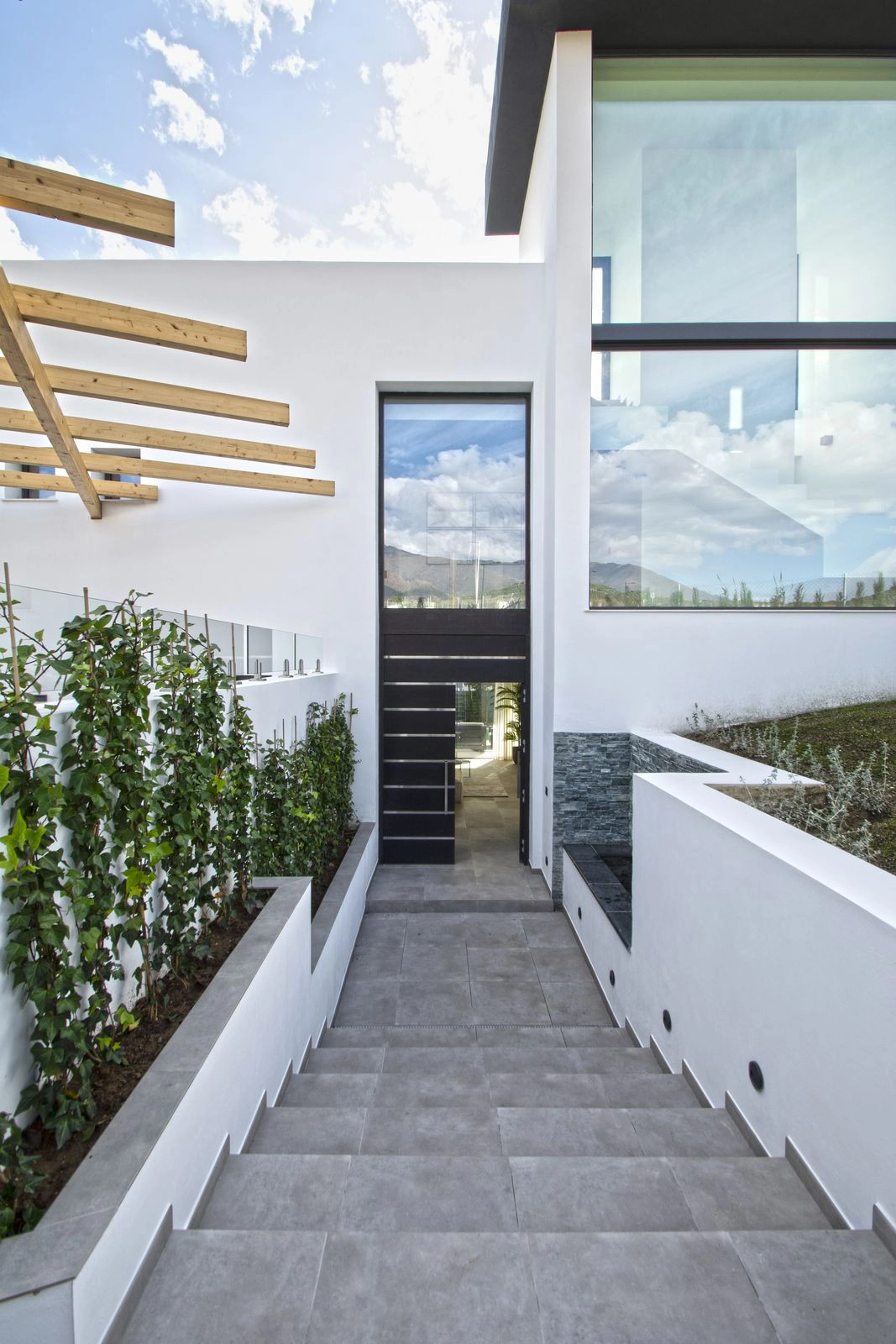 Villa for sale in Estepona