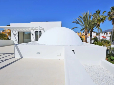 Villa for sale in Nueva Andalucia, Marbella