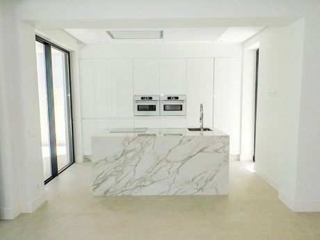 Villa for sale in Nueva Andalucia, Marbella