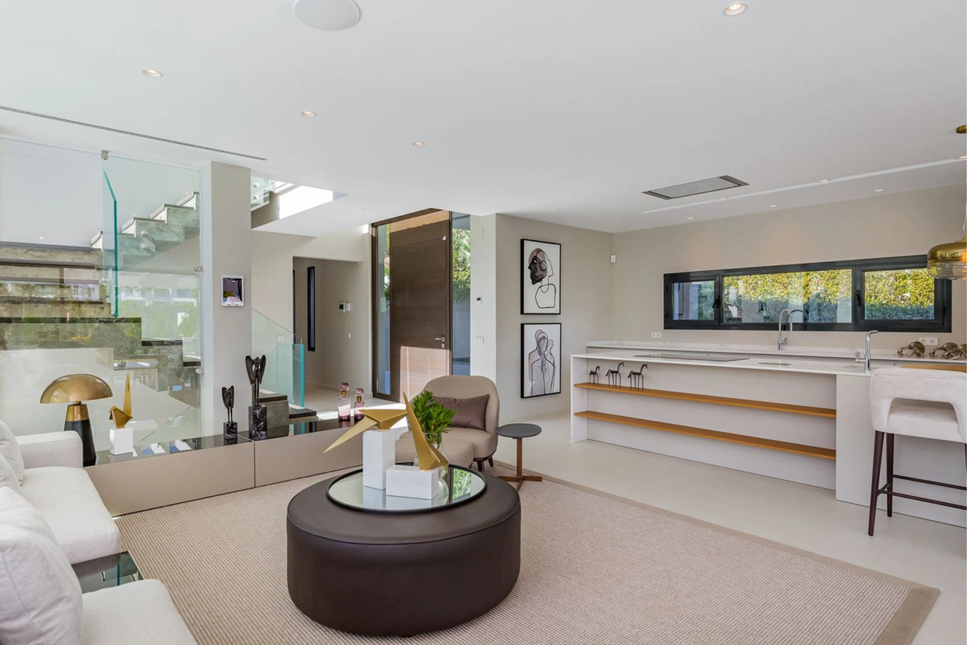 Villa for sale in Nueva Andalucia, Marbella