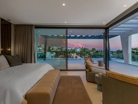 Villa for sale in Nueva Andalucia, Marbella