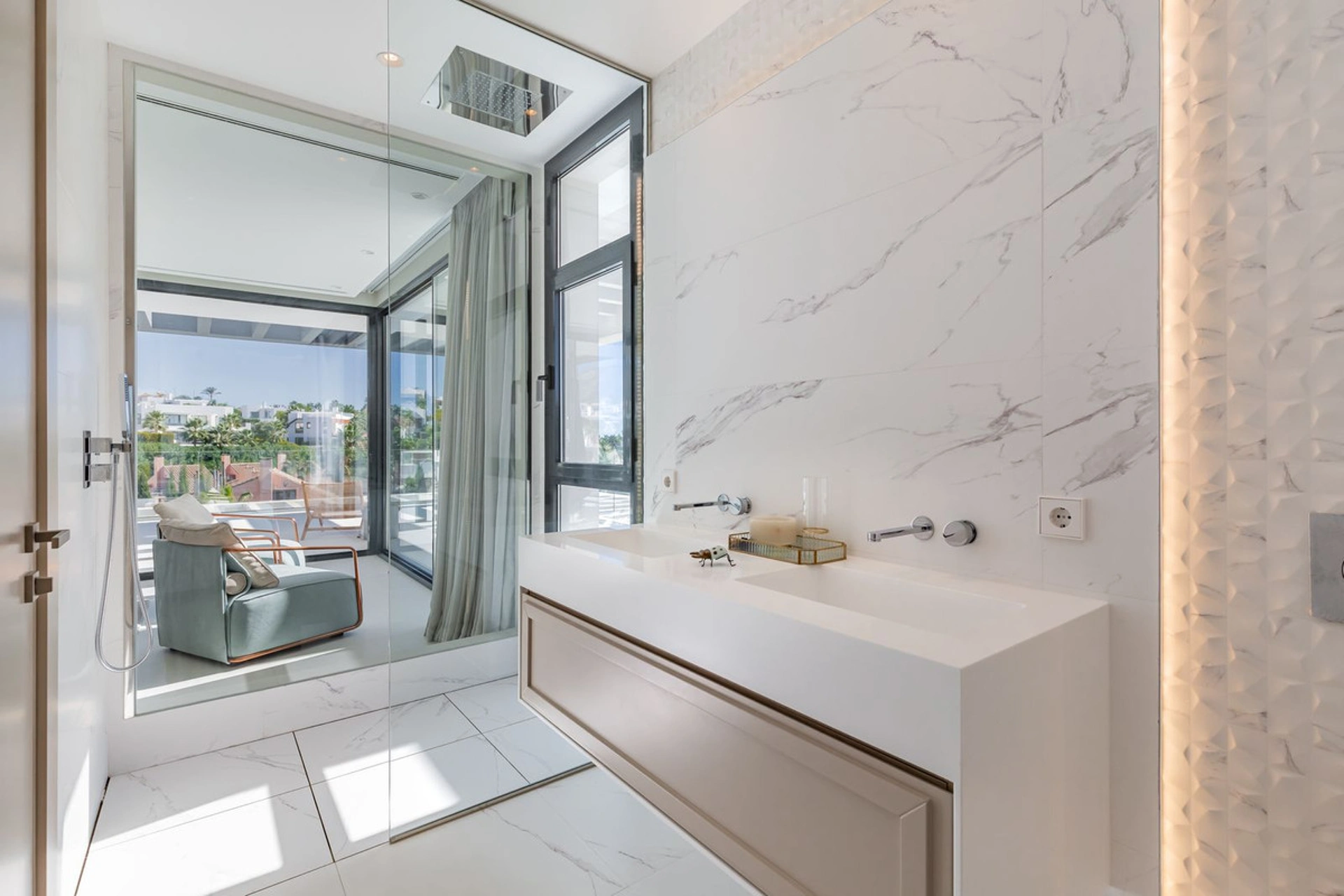 Villa for sale in Nueva Andalucia, Marbella